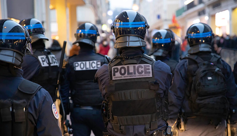 法国需要的是社区治安，而不是严厉打击犯罪的政策