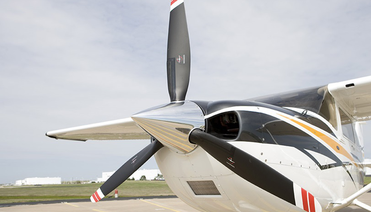 螺旋桨飞机的航空润滑油和发动机有关.png